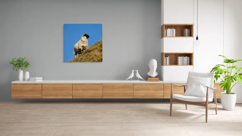 Tablou Canvas, "Oaie pe culmea dealului verde", Oi, Deal, Cer, Albastru, Iarbă, Soare, Liniște, Natură, 100 x 100 cm – poza 8
