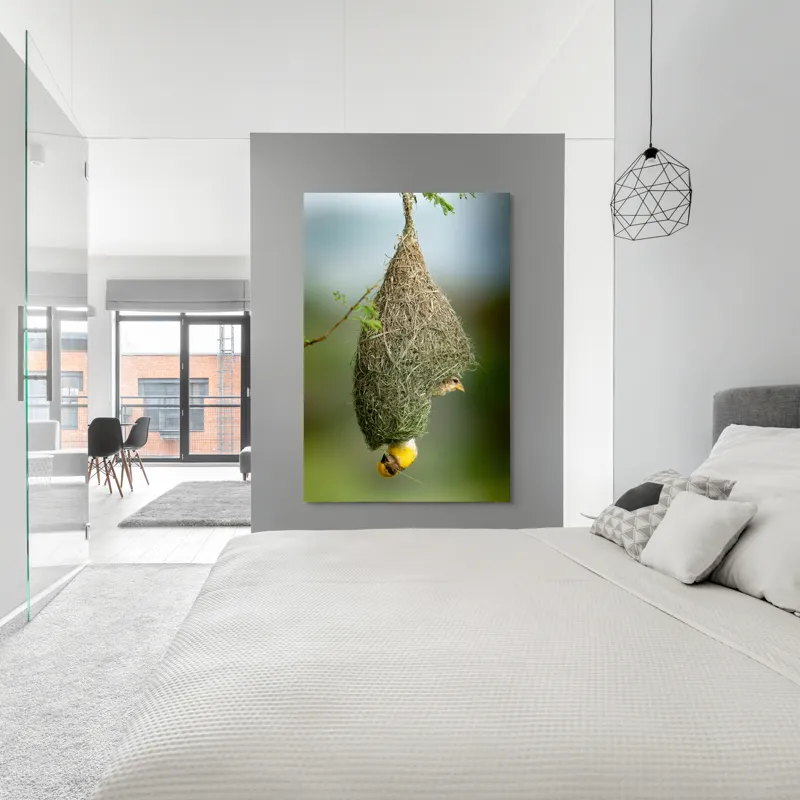 Tablou Canvas, "Minunata locuință a țesătorului curios", Cuib, Pasăre, Natură, Copac, Ramură, Verde, Joc, Echilibru, Grijă, Artă., 100 x 150 cm – poza 5