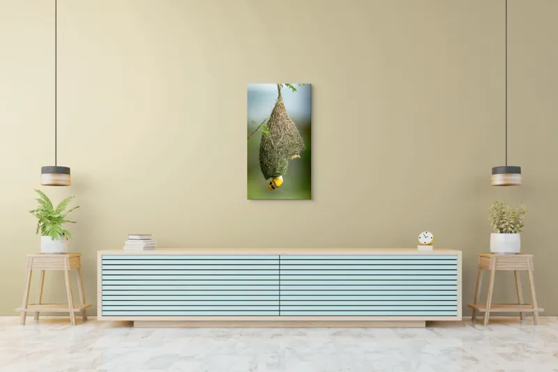 Tablou Canvas, "Minunata locuință a țesătorului curios", Cuib, Pasăre, Natură, Copac, Ramură, Verde, Joc, Echilibru, Grijă, Artă., 50 x 90 cm – poza 6