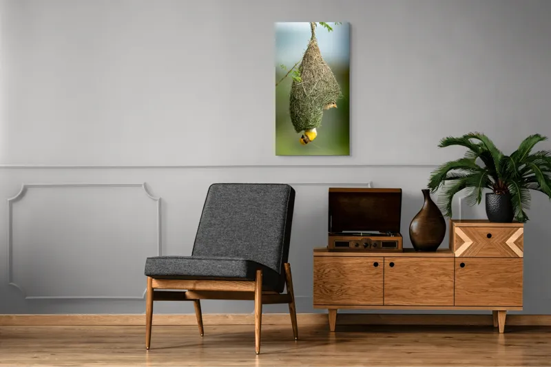 Tablou Canvas, "Minunata locuință a țesătorului curios", Cuib, Pasăre, Natură, Copac, Ramură, Verde, Joc, Echilibru, Grijă, Artă., 50 x 90 cm – poza 8