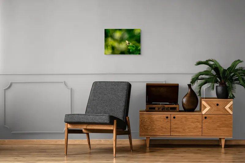 Tablou Canvas, "Fluture pe frunzele verzi scăldate de soare", Fluture, Frunze, Lumină, Verde, Natură, Bokeh, Aripi, Fragilitate, 54 x 39 cm – poza 7