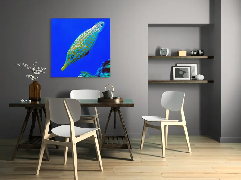 Tablou Canvas, "Peștișorul viu colorat din adâncuri", Pește, Ocean, Albastru, Portocaliu, Acvatic, Exotic, Vibrant, Colorat, Muzeu, Marine., 100 x 100 cm – poza 6