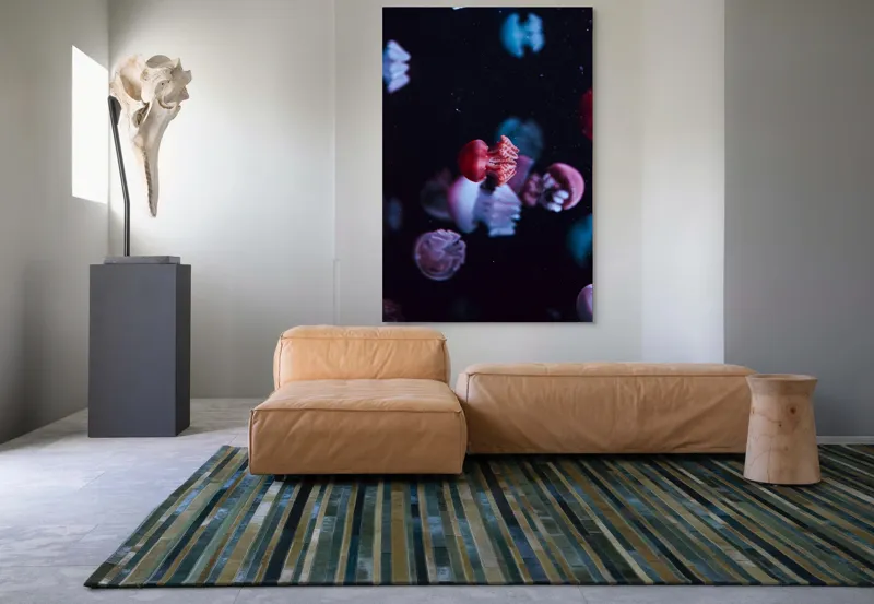 Tablou Canvas, "Dansul meduzelor sub acvariul nocturn", Meduze, Luminiscente, Dansatoare, Acvatice, Misterioase, Grațioase, Colorate, Plutitoare, 100 x 150 cm – poza 7