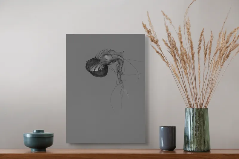 Tablou Canvas, "Dansul grațios al meduzei solitare", Mister, Grațiozitate, Singurătate, Eteric, Delicatețe, Contemplare, Siluetă, Eleganță, 39 x 54 cm – poza 3