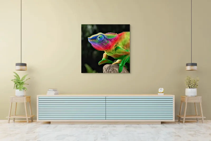 Tablou Canvas, "Cameleonul în culori vibrante ale junglei", Cameleon, Colorat, Texturat, Exotic, Vibrant, Fascinant, Natură, Reptilă, Transformare, Adaptabilitate, 100 x 100 cm – poza 5