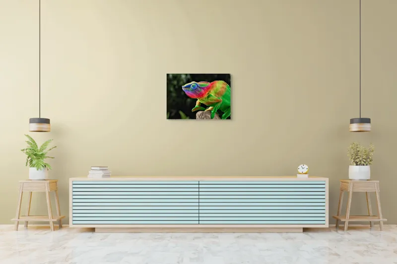 Tablou Canvas, "Cameleonul în culori vibrante ale junglei", Cameleon, Colorat, Texturat, Exotic, Vibrant, Fascinant, Natură, Reptilă, Transformare, Adaptabilitate, 70 x 50 cm – poza 7