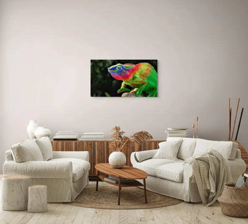 Tablou Canvas, "Cameleonul în culori vibrante ale junglei", Cameleon, Colorat, Texturat, Exotic, Vibrant, Fascinant, Natură, Reptilă, Transformare, Adaptabilitate, 90 x 50 cm – poza 4