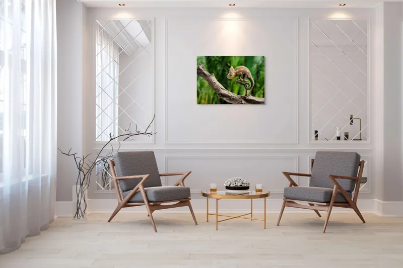 Tablou Canvas, "Cameleon odihnindu-se pe o creangă", Cameleon, Ramură, Verde, Textură, Natură, Piele, Ochi, Fundal, Frunze, Camuflaj, 100 x 70 cm – poza 5