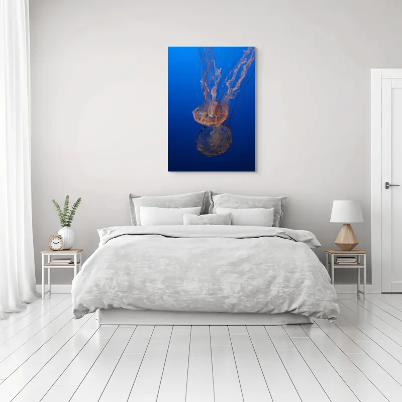Tablou Canvas, "Misterul dansului subacvatic al meduzei", Mister, Grație, Transparență, Curaj, Frumusețe, Lumină, Curiozitate, Adâncime, Libertate., 70 x 100 cm – poza 3