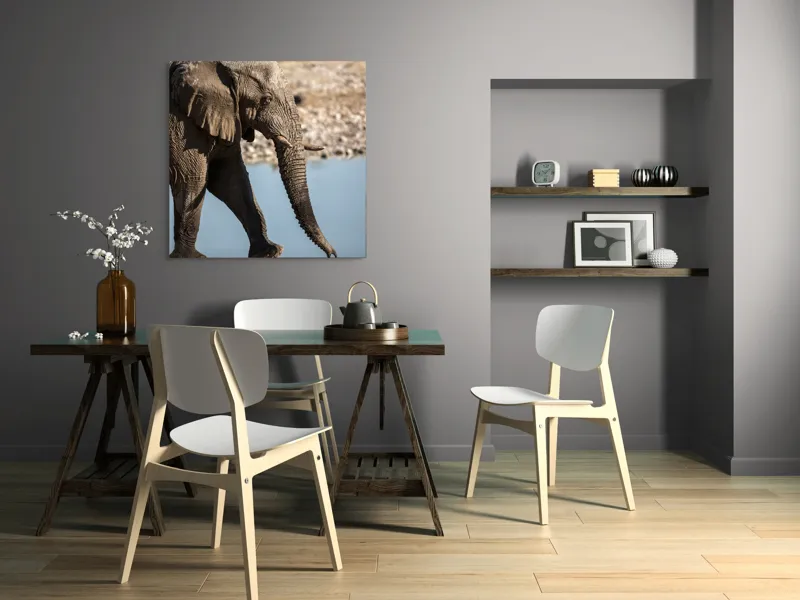 Tablou Canvas, "Elefant în apropierea apei albastre", Elefant, Trunchi, Apă, Peisaj, Urechi, Natură, Textură, Maro, Reflecție, 100 x 100 cm – poza 6