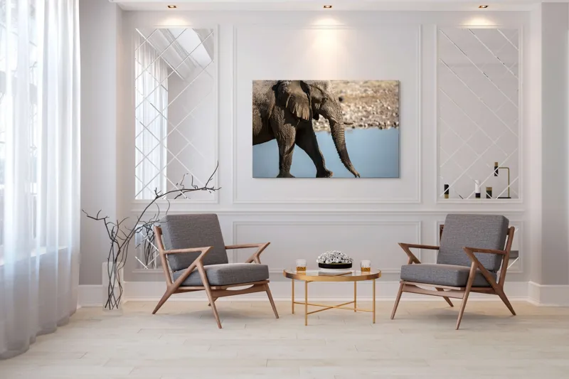 Tablou Canvas, "Elefant în apropierea apei albastre", Elefant, Trunchi, Apă, Peisaj, Urechi, Natură, Textură, Maro, Reflecție, 150 x 100 cm – poza 7