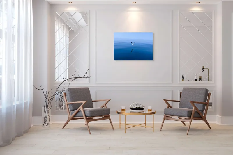 Tablou Canvas, "Pescărușul și oglinda mării albastre", Cer, Pescăruș, Reflecție, Ocean, Liniște, Vedere, Albastru, Volemoseniac., 100 x 70 cm – poza 5