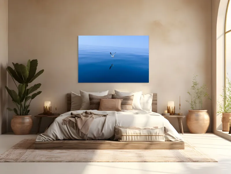 Tablou Canvas, "Pescărușul și oglinda mării albastre", Cer, Pescăruș, Reflecție, Ocean, Liniște, Vedere, Albastru, Volemoseniac., 150 x 100 cm – poza 4