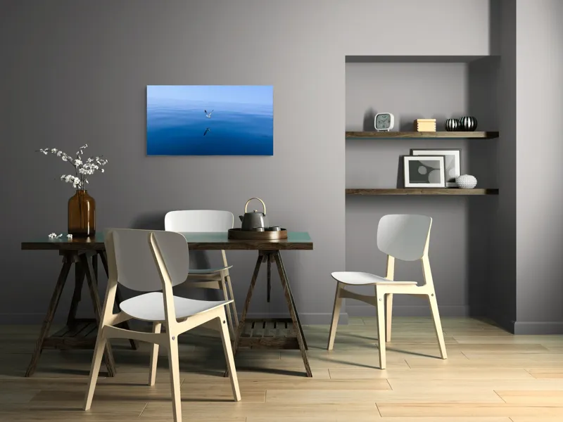 Tablou Canvas, "Pescărușul și oglinda mării albastre", Cer, Pescăruș, Reflecție, Ocean, Liniște, Vedere, Albastru, Volemoseniac., 90 x 50 cm – poza 3