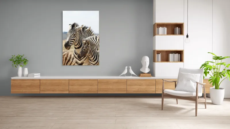 Tablou Canvas, "Familie de zebre în savană africană", Zebre, Dungate, Natură, Savana, Familie, Pășunat, Vânt, Peisaj, Harmonie, Curiozitate, 100 x 150 cm – poza 8
