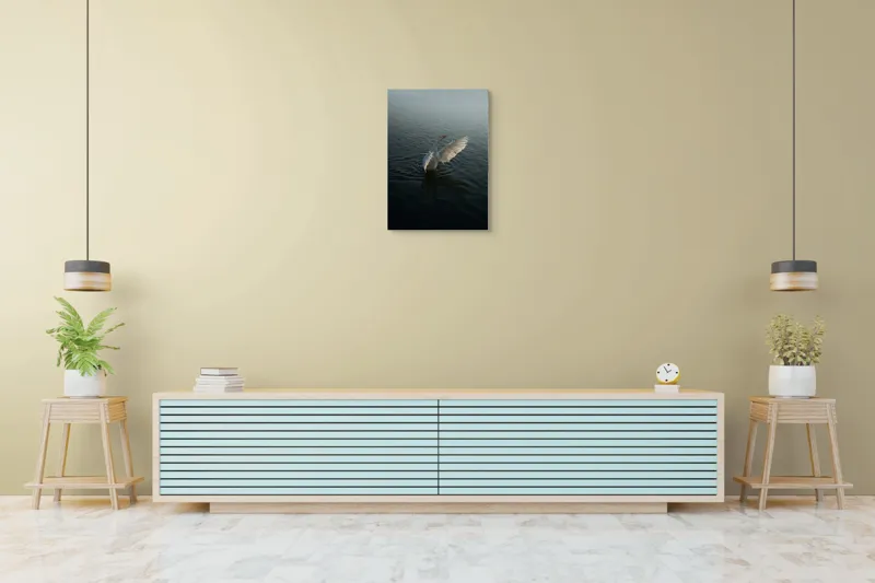 Tablou Canvas, "Dansul grațios al lebedei albe", Pasăre, Apă, Aripi, Alb, Răsărit, Serenitate, Mișcare, Plutire, 50 x 70 cm – poza 6