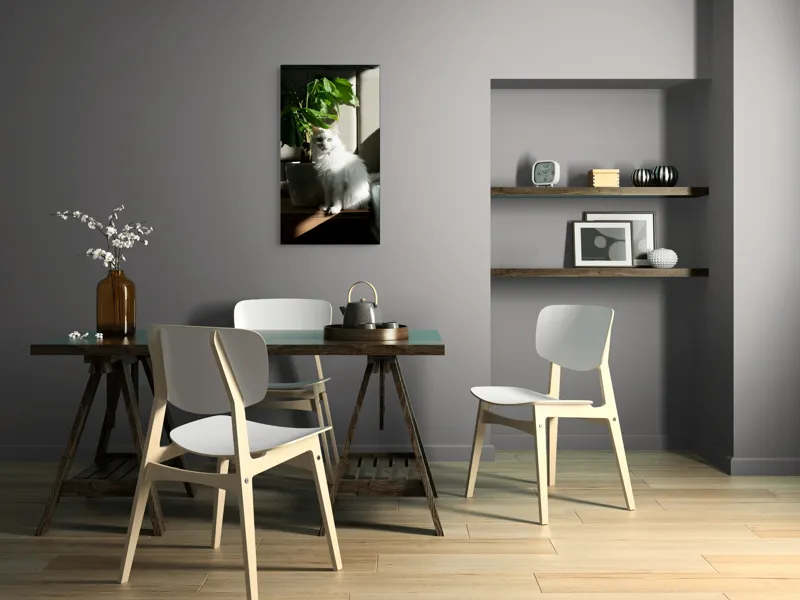 Tablou Canvas, "Pisica albă lângă planta verde", Pisică, Blană, Albă, Ghiveci, Plante, Lumină, Umbră, Mobilier, Perete, 50 x 90 cm – poza 4