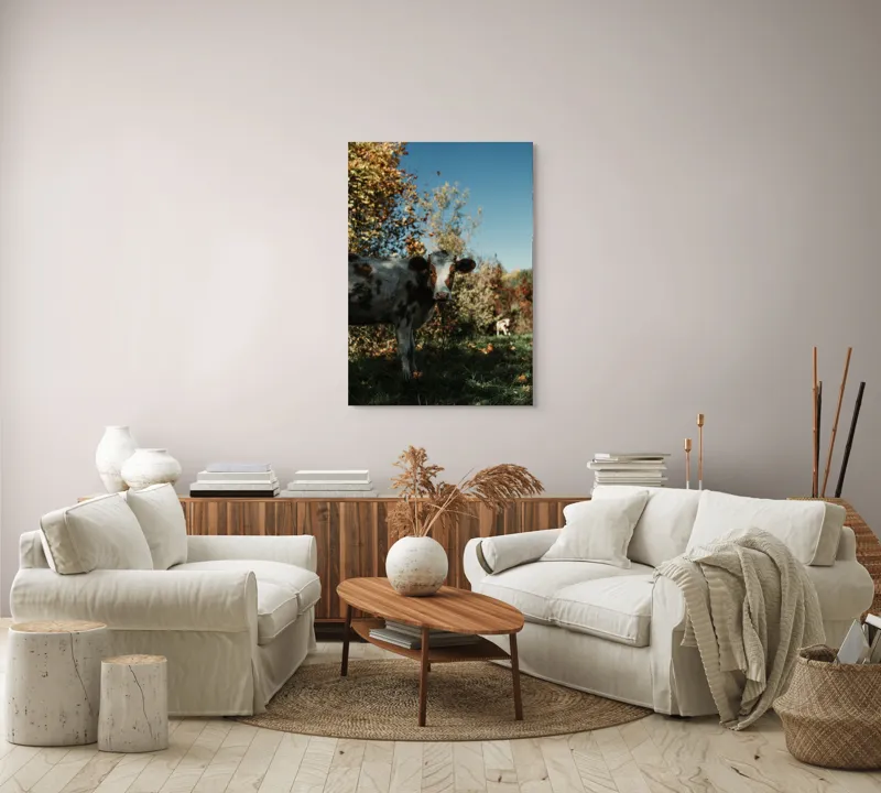 Tablou Canvas, "Vaca în mijlocul naturii toamna", Vacă, Pădure, Toamnă, Copaci, Cer, Iarbă, Frunze, 70 x 100 cm – poza 4