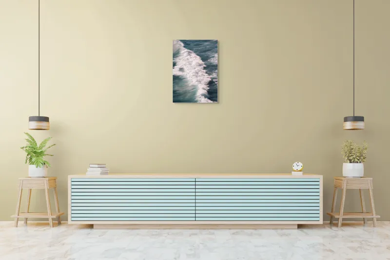 Tablou Canvas, "Valuri spumegânde sub soarele verii", Valuri, Spumă, Ocean, Energie, Albastru, Mișcare, Natură, Dinamică, 50 x 70 cm – poza 6
