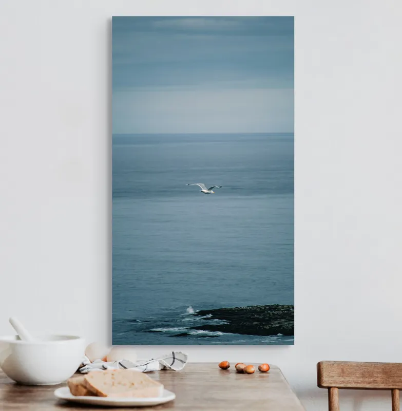 Tablou Canvas, "Pescărușul singuratic pe întinderea albastră", Vast, Serene, Tranquil, Endless, Majestic, 50 x 90 cm – poza 3