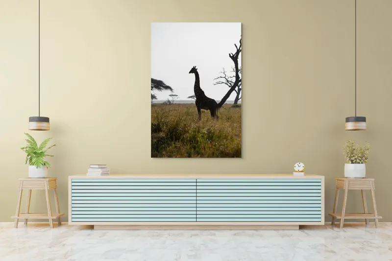 Tablou Canvas, "Girafă în lumină de amurg africană", Giraffă, Siluetă, Savannah, Apus, Copaci, Sălbăticie, Natură, Serengeti, Peisaj, Tranquilitate, 100 x 150 cm – poza 4