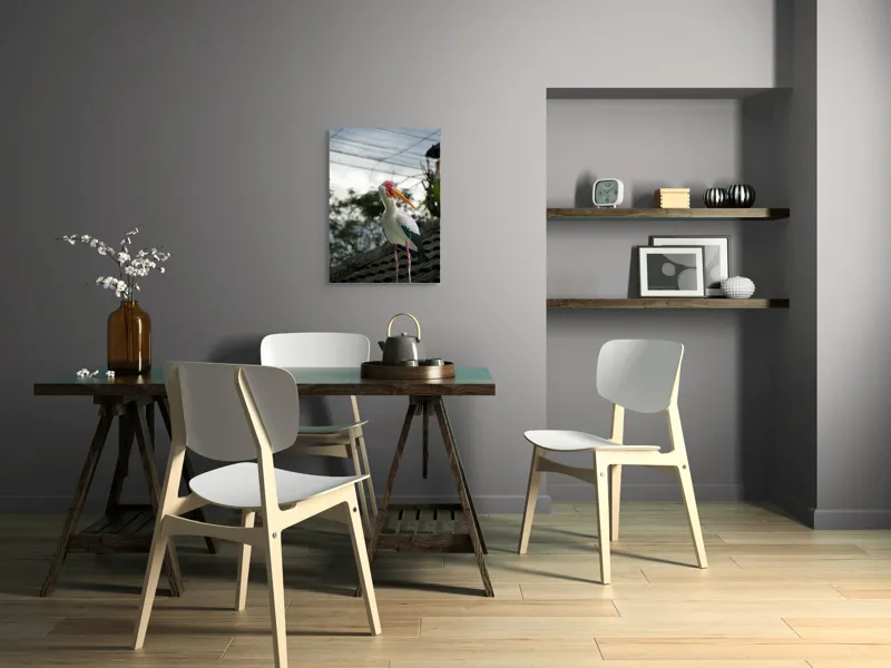Tablou Canvas, "Surprinderea unui stork sub cer înnorat", Păsăre, Penaj, Culori, Cer, Natură, Acoperiș, Plante, Storc, Peisaj, 50 x 70 cm – poza 5