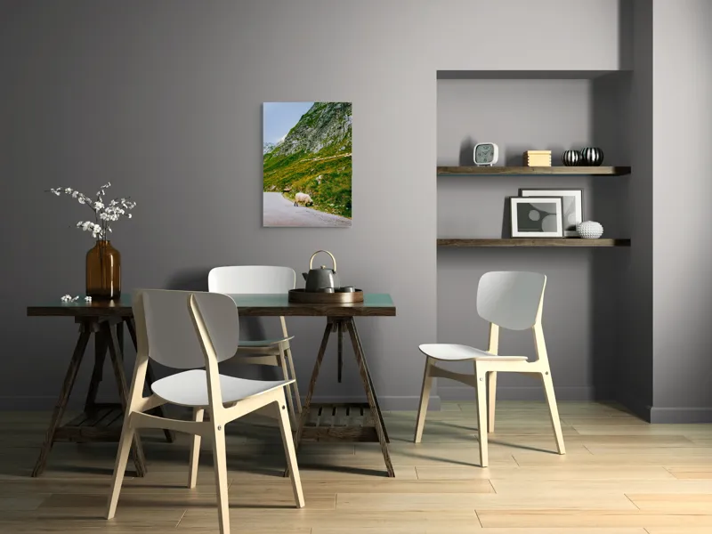Tablou Canvas, "Oile pășunând în munții verzi", Turmă, Munte, Drum, Oi, Iarbă, Pietre, Cer, Peisaj, Verde, Natură, 50 x 70 cm – poza 5