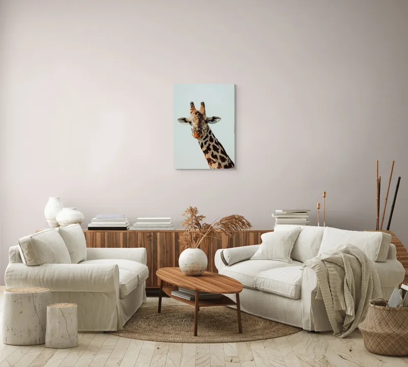 Tablou Canvas, "Giraful contemplativ sub cer senin", Giraffe, Cer, Pete, Cerulean, Grație, Faună, Eleganță, 50 x 70 cm – poza 4