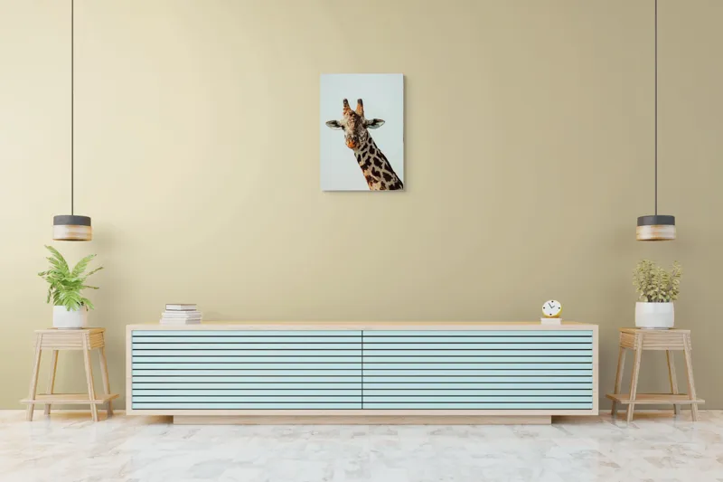 Tablou Canvas, "Giraful contemplativ sub cer senin", Giraffe, Cer, Pete, Cerulean, Grație, Faună, Eleganță, 50 x 70 cm – poza 6