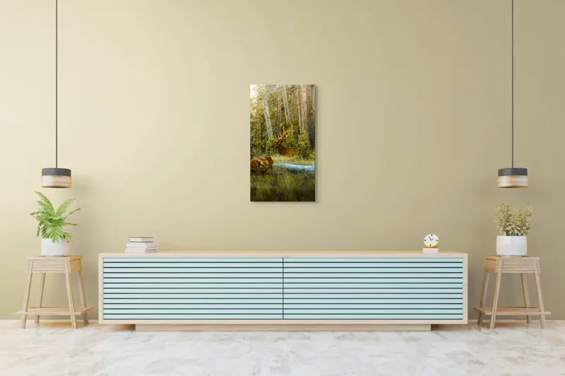 Tablou Canvas, "Elan pe Fundal de Pădure Bătrână", Pădure, Cerb, Coarne, Lumină, Copaci, Vegetație, Natură, Serenitate, 50 x 90 cm – poza 6