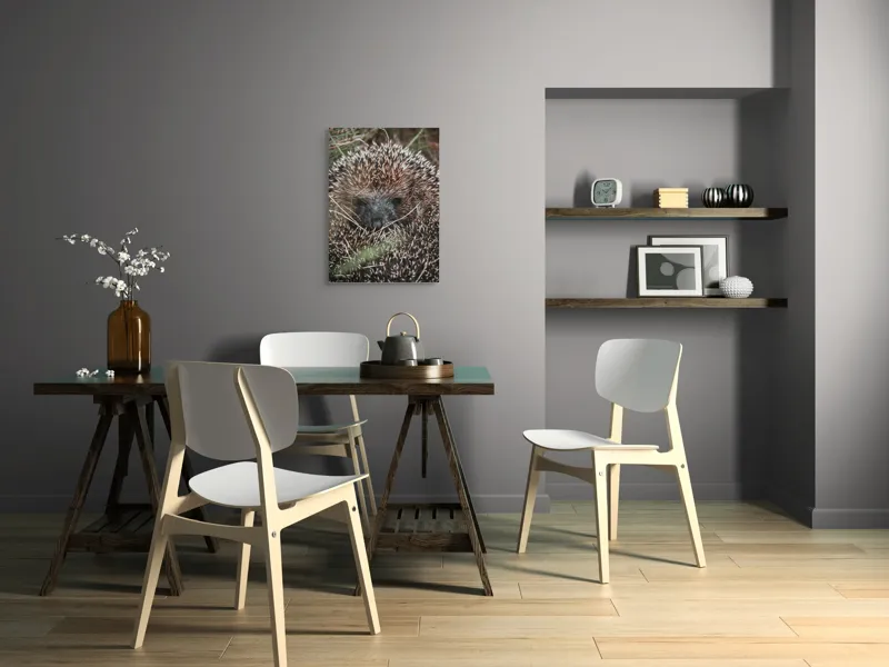 Tablou Canvas, "Ariciul ascuns printre fire de iarbă", Nu pot să spun sigur ce este în imagine, dar pare a fi un animal cu blană aspră., 50 x 70 cm – poza 5