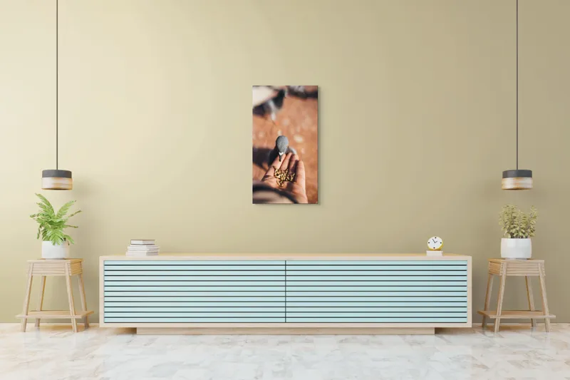 Tablou Canvas, "Porumbel hrănit din palmă zboară liber", Dove, Palms, Feeding, Gentle, Close-up, Interaction, Nature, Moment, 50 x 90 cm – poza 6