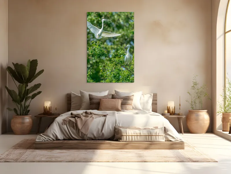 Tablou Canvas, "Grațioasele egrete printre frunze verzi", Aripi, Grație, Verdeață, Rămurici, Luminozitate, Natură, Eleganță, Conexiune, 100 x 150 cm – poza 3
