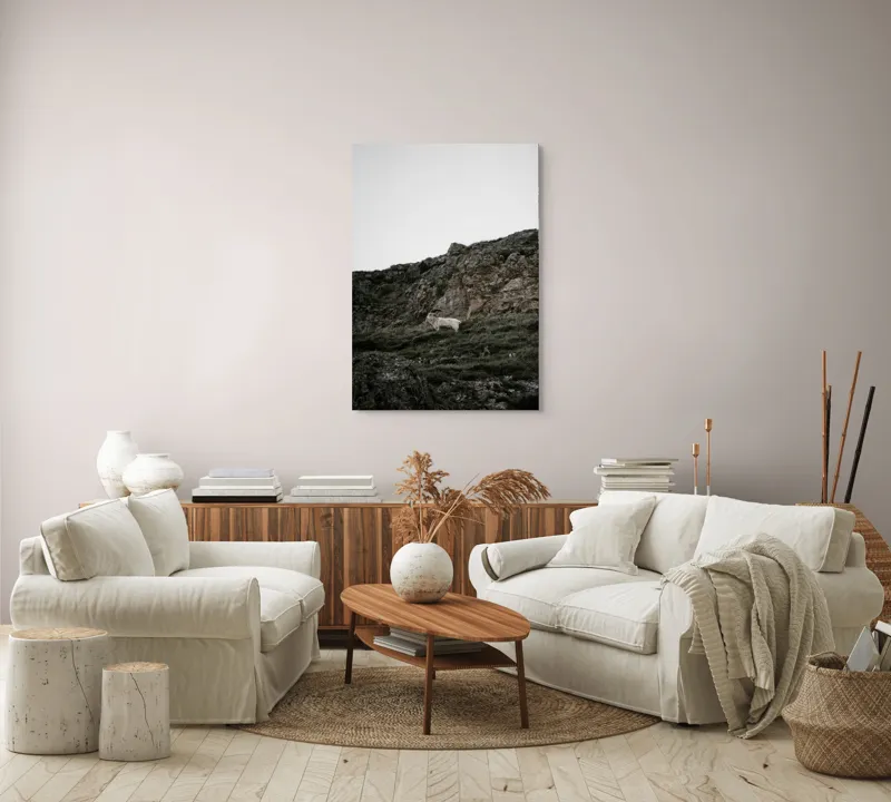 Tablou Canvas, "Capra singuratică pe stâncile abrupte", Piatra, Capră, Stâncă, Iarbă, Cer, Natură, Singurătate, Sălbăticie, 70 x 100 cm – poza 4