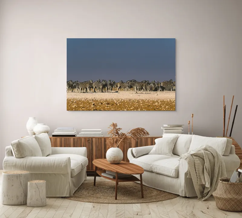 Tablou Canvas, "Zebre la adăpare în savană", Zebre, Savana, Linie, Coloană, Apus, Serenitate, Dungate, Multitudine, 150 x 100 cm – poza 3