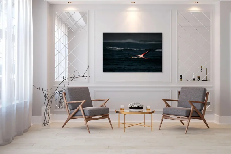 Tablou Canvas, "Flamingo zburând deasupra oceanului întunecat", Flamingo, Zbor, Ocean, Valuri, Liniște, Natură, Aripi, Apus, 150 x 100 cm – poza 7