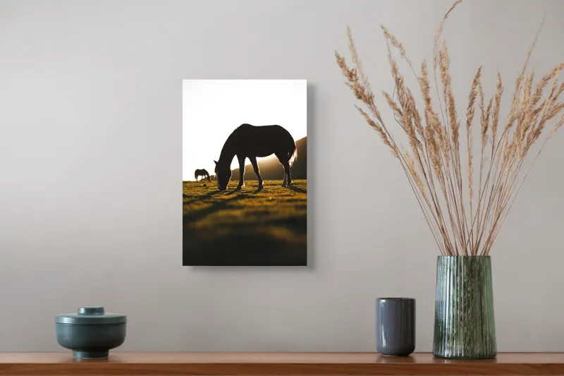 Tablou Canvas, "Cai păscând la apus liniștit", Cal, Siluetă, Pășune, Apus, Tranquilitate, 26 x 39 cm – poza 5
