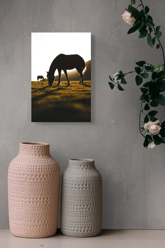 Tablou Canvas, "Cai păscând la apus liniștit", Cal, Siluetă, Pășune, Apus, Tranquilitate, 26 x 39 cm – poza 6