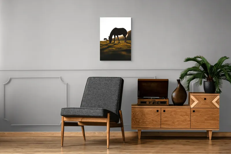 Tablou Canvas, "Cai păscând la apus liniștit", Cal, Siluetă, Pășune, Apus, Tranquilitate, 50 x 70 cm – poza 8