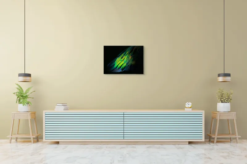 Tablou Canvas, "Aripi irizate în lumină obscură", Culori, Pene, Lumină, Verde, Textură, Frumusețe, Natură, Mister, Strălucire, Gradient, 70 x 50 cm – poza 7