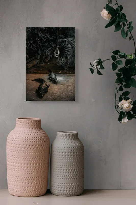 Tablou Canvas, "Crocodili sub lumina nocturnă artificială", 26 x 39 cm – poza 6