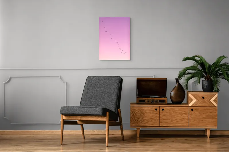 Tablou Canvas, "Zborul păsărilor în amurg roz", Pasări, Cer, Zbor, Roz, Armonie, Linie, Apus, 50 x 70 cm – poza 8