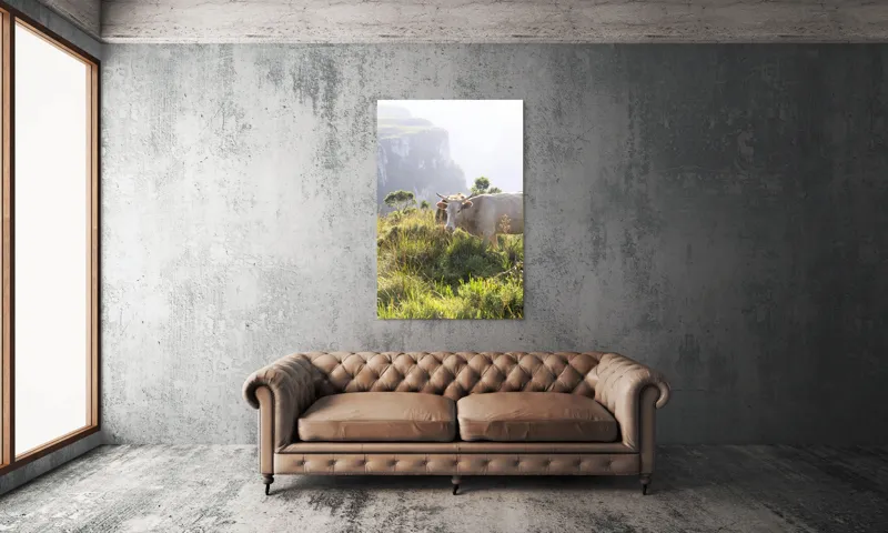 Tablou Canvas, "Vaci păscând pe marginea canionului", Vacă, Pajiște, Munți, Natură, Verdeață, Cer, Priveliște, Lumină, Blândețe, Rural., 100 x 150 cm – poza 6