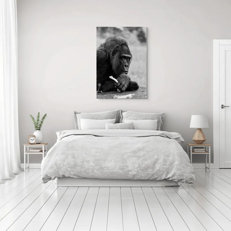 Tablou Canvas, "Gorila meditativă cu o floare", 70 x 100 cm – poza 3