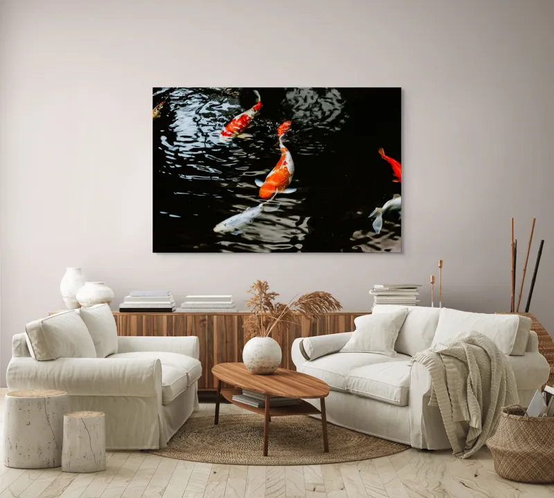 Tablou Canvas, "Koi fermecători înotând în iaz", Pești, Apă, Koi, Reflectie, Armonie, Natură, Mișcare, Culori, Serenitate, Grandoare, 150 x 100 cm – poza 3