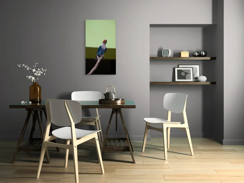 Tablou Canvas, "Papagal albastru pe creangă uscată", Pasăre, Ramură, Albastru, Portocaliu, Perete, Verde, Privește, 50 x 90 cm – poza 4