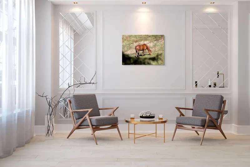 Tablou Canvas, "Cal păscând în lumina soarelui", Cal, Pășune, Verdeață, Natură, Liniște, Alimentație, Ham, Blană, Peisaj., 100 x 70 cm – poza 5