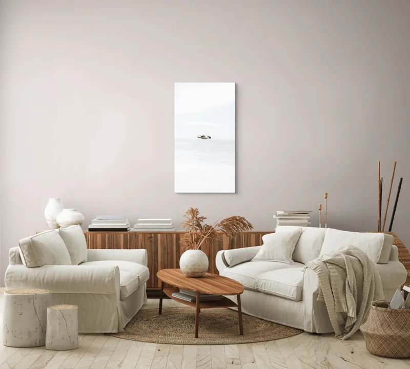 Tablou Canvas, "Pescăruș solitar deasupra mării calme", Pescăruș, Cer, Mare, Liniște, Libertate, Alb, Simplitate, Zbor, Vânt, Natură, 50 x 90 cm – poza 7