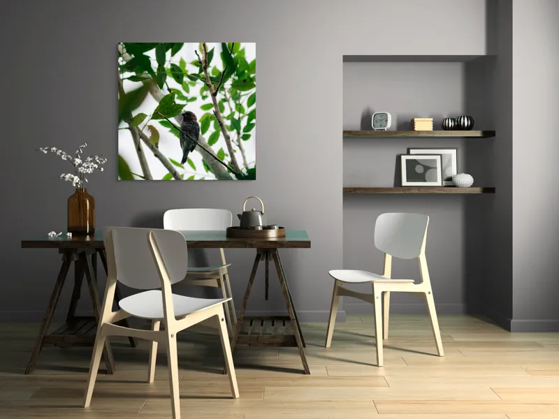 Tablou Canvas, "Păsăre cântătoare printre frunze verzi", Pasăre, Creangă, Frunze, Verde, Natură, Contrast, Pene, Observare, Lumină, Copac, Liniște, Camuflaj., 100 x 100 cm – poza 6
