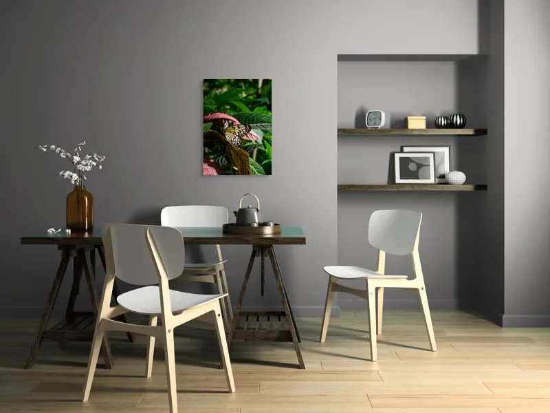 Tablou Canvas, "Fluture delicat printre frunze verzi", Fluture, Frunze, Natură, Culoare, Aripi, Delicatețe, Verde, Luminozitate, 50 x 70 cm – poza 5